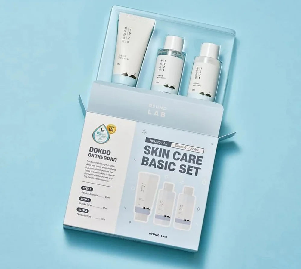 ROUNDLABENG_ONTHEGOKIT_Cleanser_40ml_Toner_50ml_Lotion_50ml_TheHappyFace2.webp